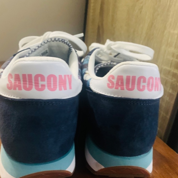 Saucony ladies runners - Picture 3 of 5